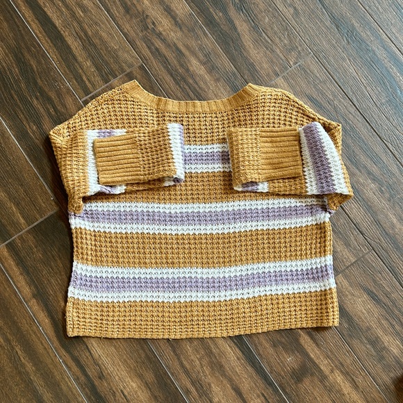 American Eagle cropped sweater S - Picture 4 of 4